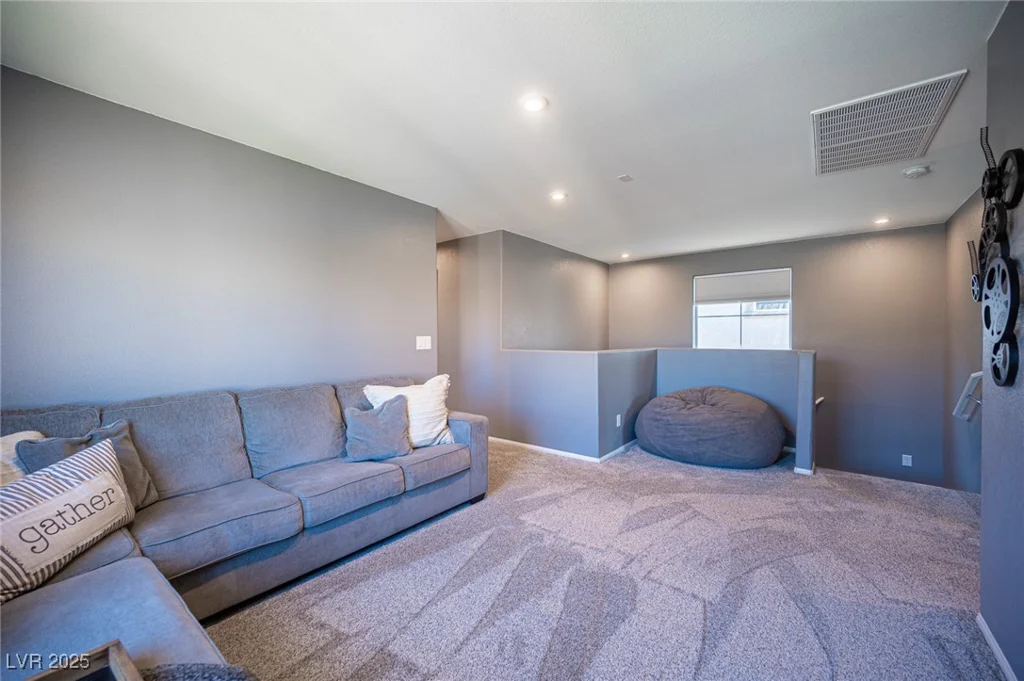 8034 Mercury Skye, Las Vegas, NV 89166