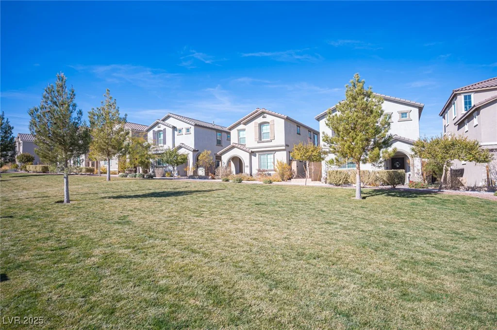 8034 Mercury Skye, Las Vegas, NV 89166
