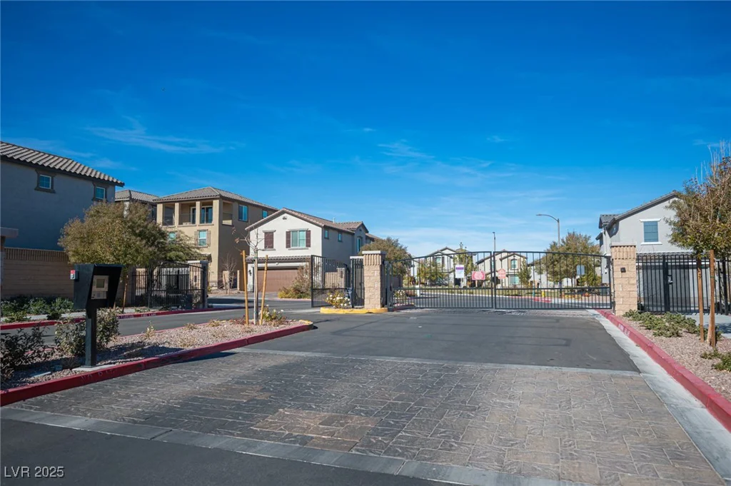 8034 Mercury Skye, Las Vegas, NV 89166
