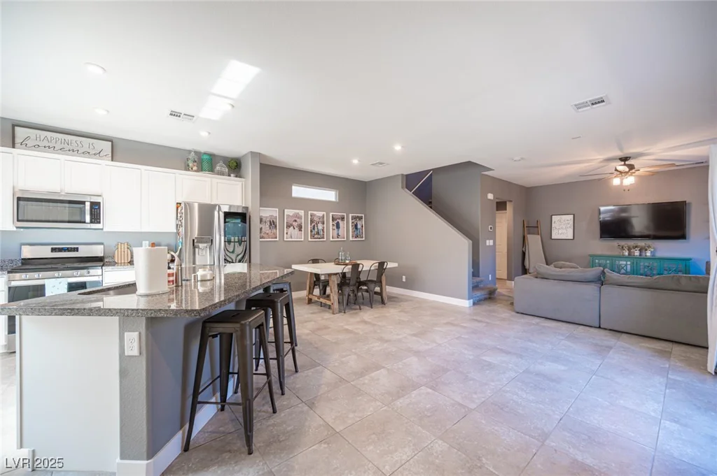 8034 Mercury Skye, Las Vegas, NV 89166