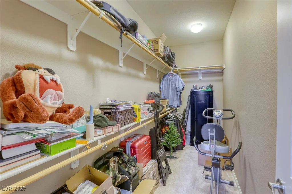 9240 Long Grove, Las Vegas, NV 89149