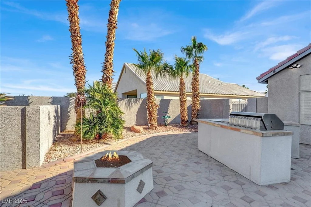 278 Iron Duke, Las Vegas, NV 89183