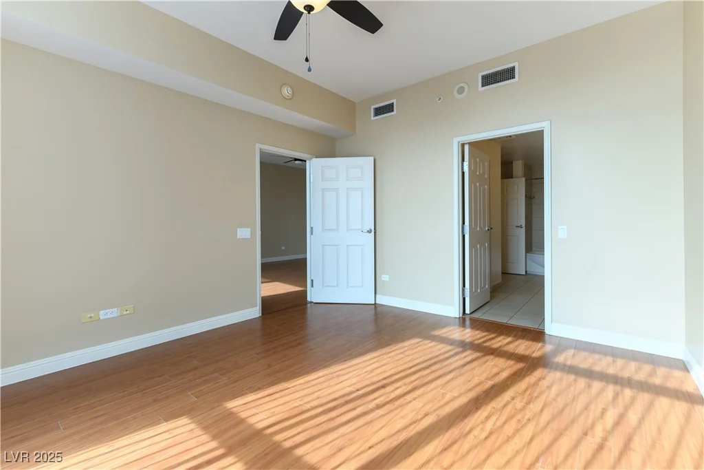 200 Sahara, Las Vegas, NV 89102