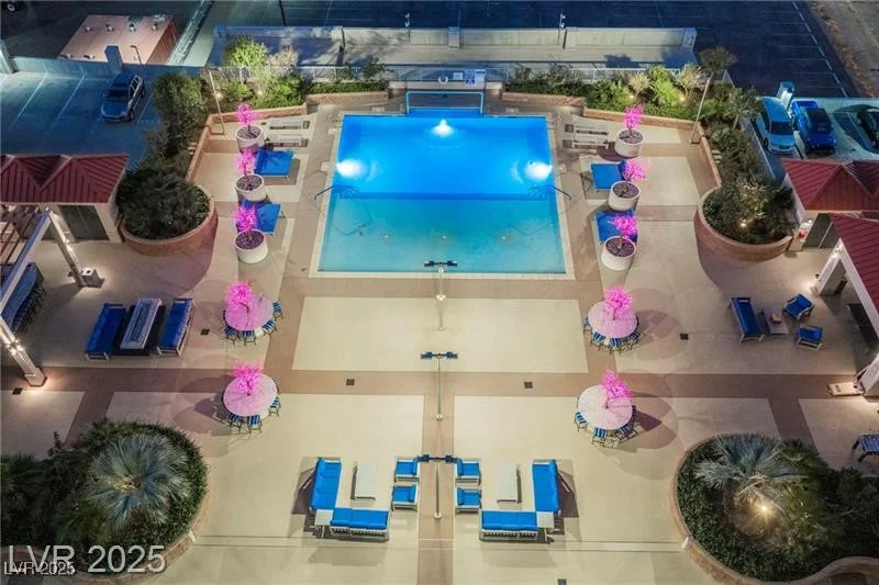 200 Sahara, Las Vegas, NV 89102