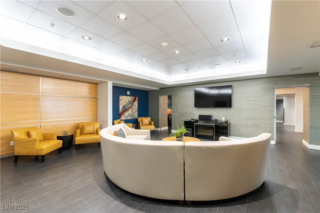 200 Sahara, Las Vegas, NV 89102