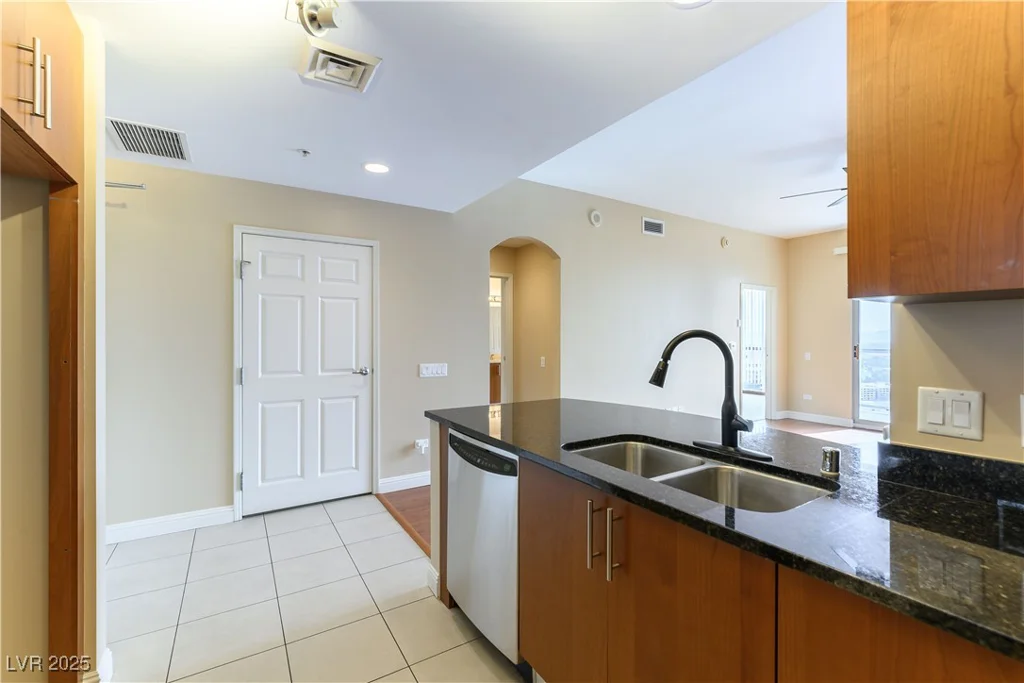 200 Sahara, Las Vegas, NV 89102