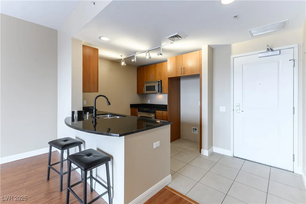 200 Sahara, Las Vegas, NV 89102