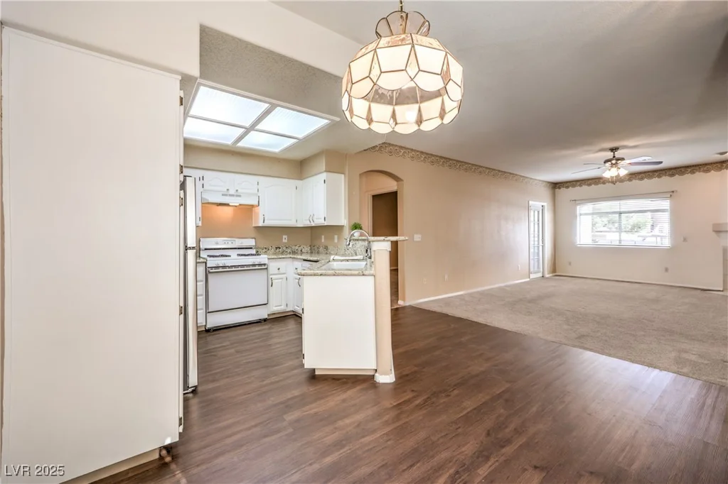 3320 Fort Apache, Las Vegas, NV 89117