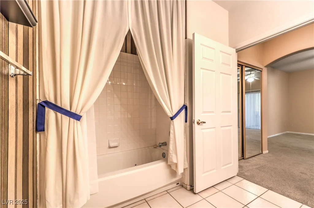 3320 Fort Apache, Las Vegas, NV 89117