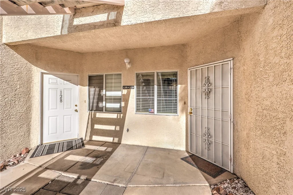 3320 Fort Apache, Las Vegas, NV 89117