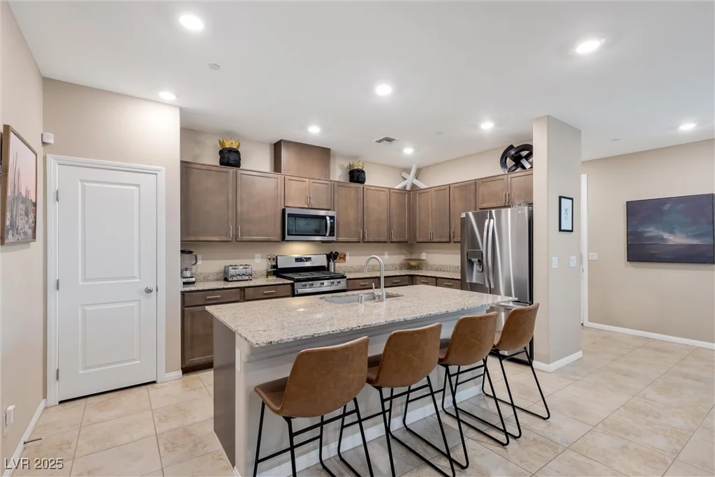 3296 Palindrome, Henderson, NV 89044