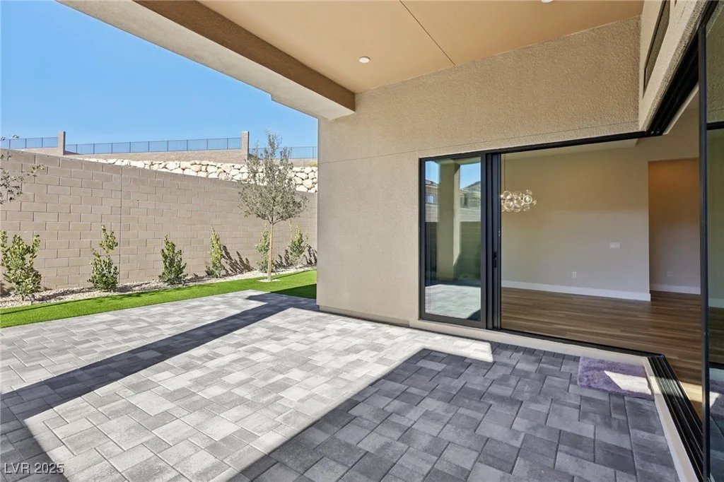 4973 Sandline, Las Vegas, NV 89135