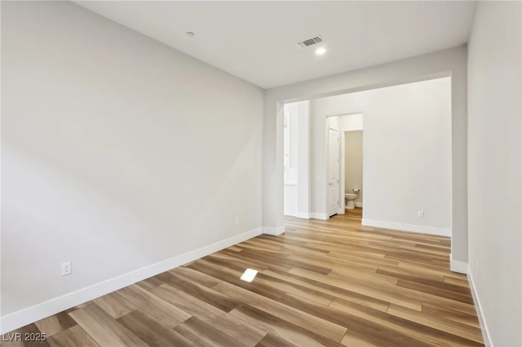 4973 Sandline, Las Vegas, NV 89135