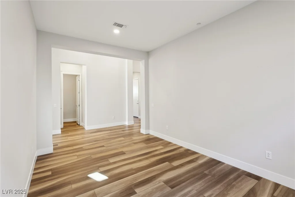 4973 Sandline, Las Vegas, NV 89135