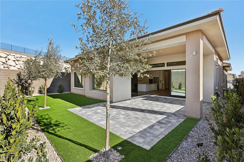 4973 Sandline, Las Vegas, NV 89135