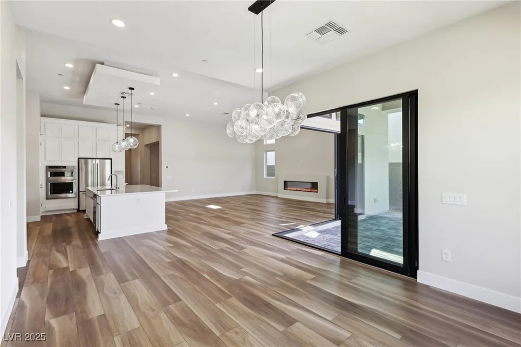 4973 Sandline, Las Vegas, NV 89135