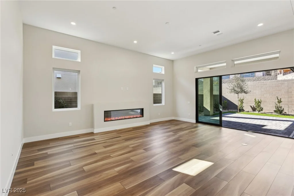 4973 Sandline, Las Vegas, NV 89135