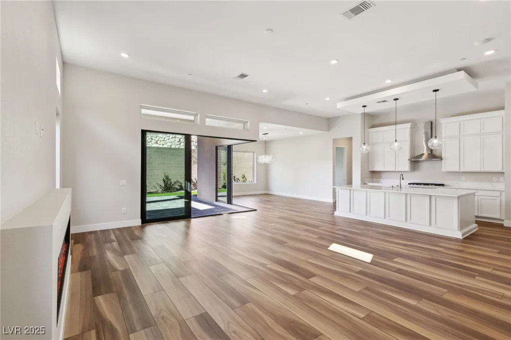 4973 Sandline, Las Vegas, NV 89135