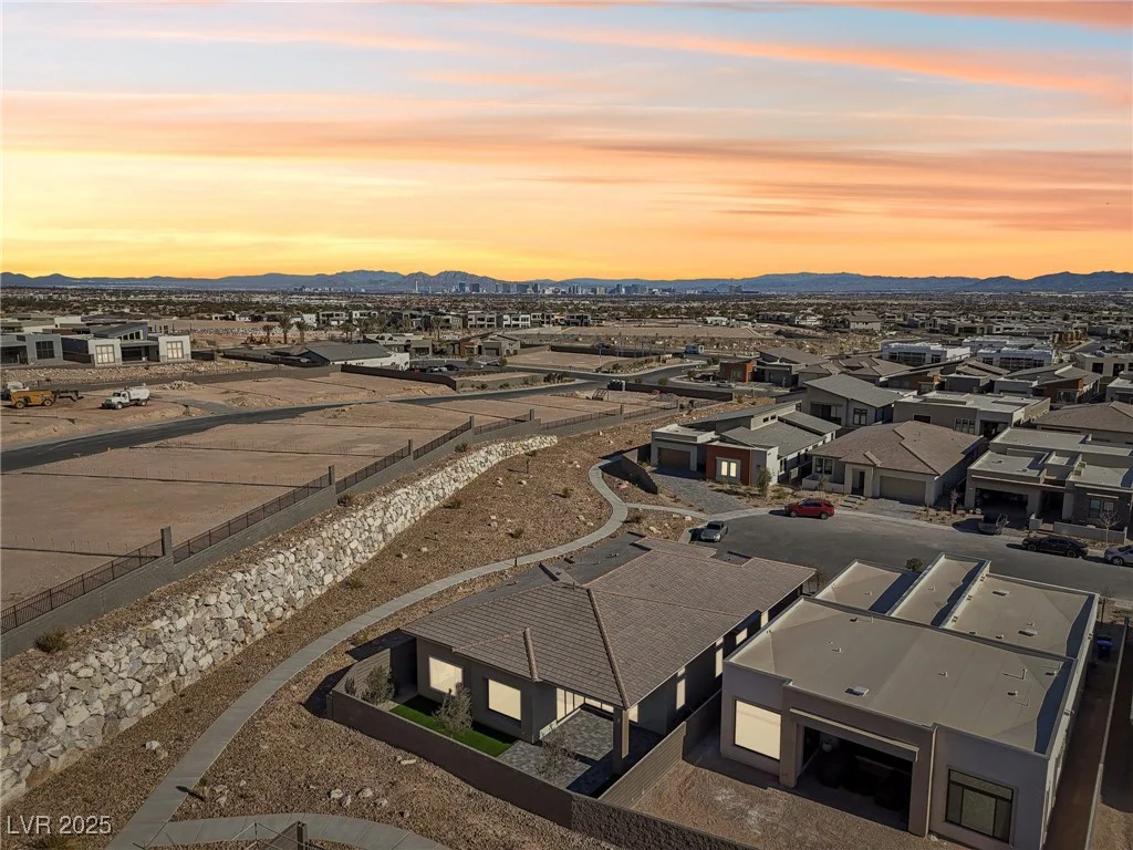 4973 Sandline, Las Vegas, NV 89135