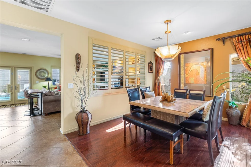 6422 Hughes Springs, Las Vegas, NV 89131