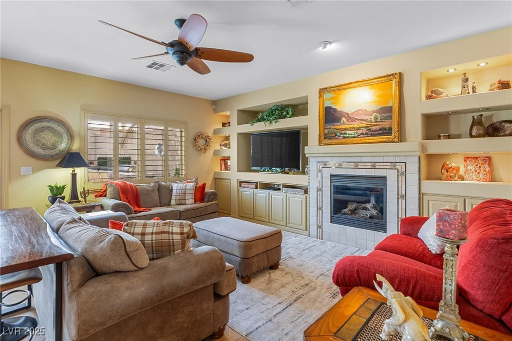 6422 Hughes Springs, Las Vegas, NV 89131
