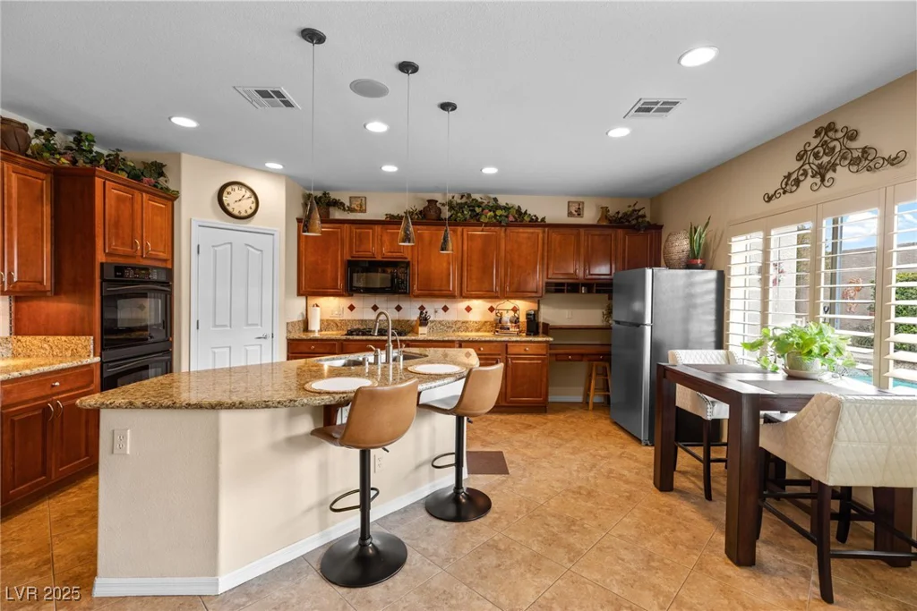 6422 Hughes Springs, Las Vegas, NV 89131