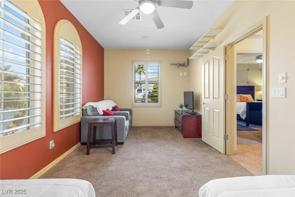 6422 Hughes Springs, Las Vegas, NV 89131