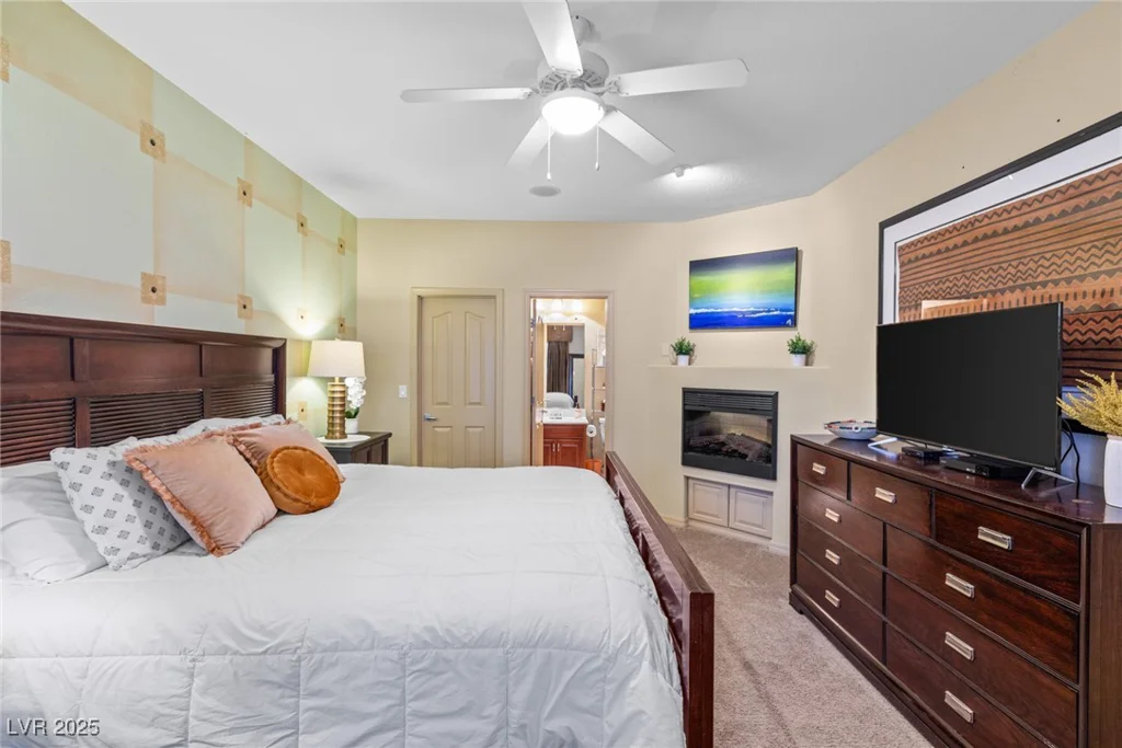 6422 Hughes Springs, Las Vegas, NV 89131