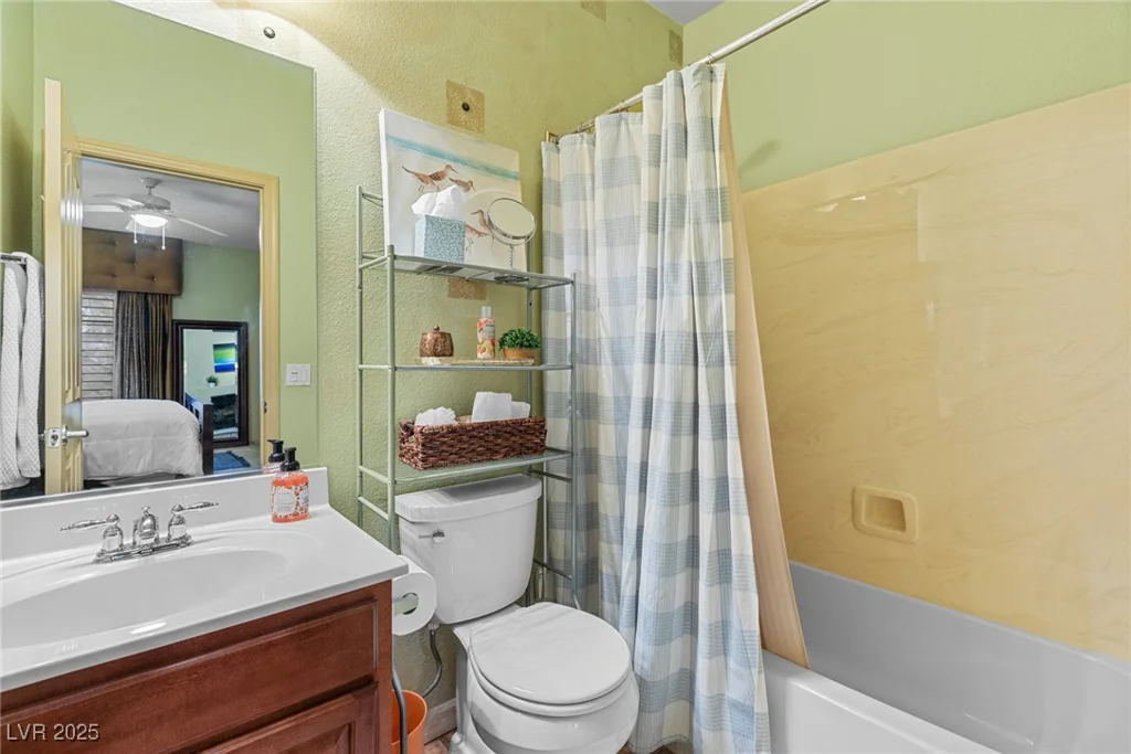 6422 Hughes Springs, Las Vegas, NV 89131