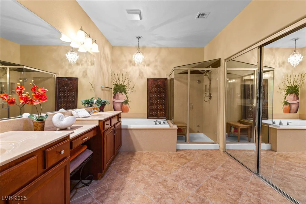 6422 Hughes Springs, Las Vegas, NV 89131