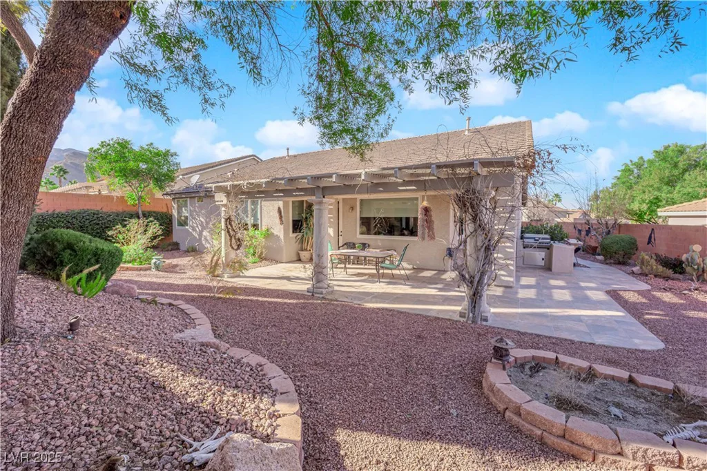 10125 James Harbin, Las Vegas, NV 89129