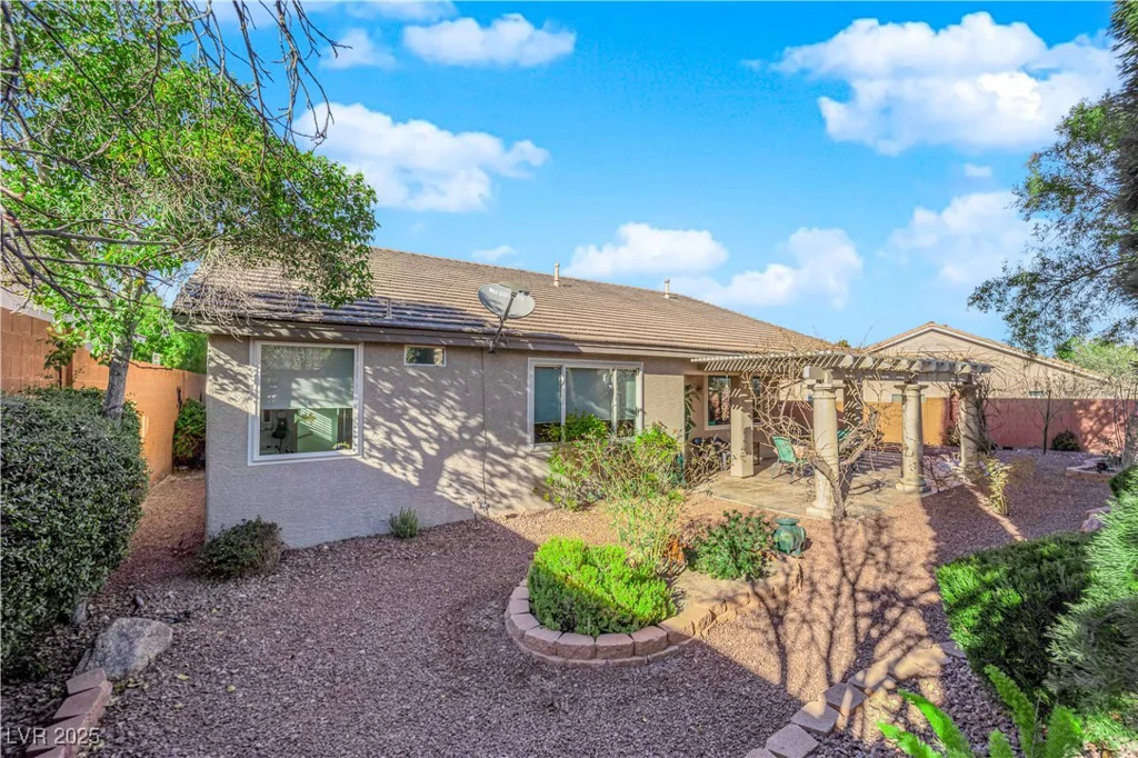 10125 James Harbin, Las Vegas, NV 89129