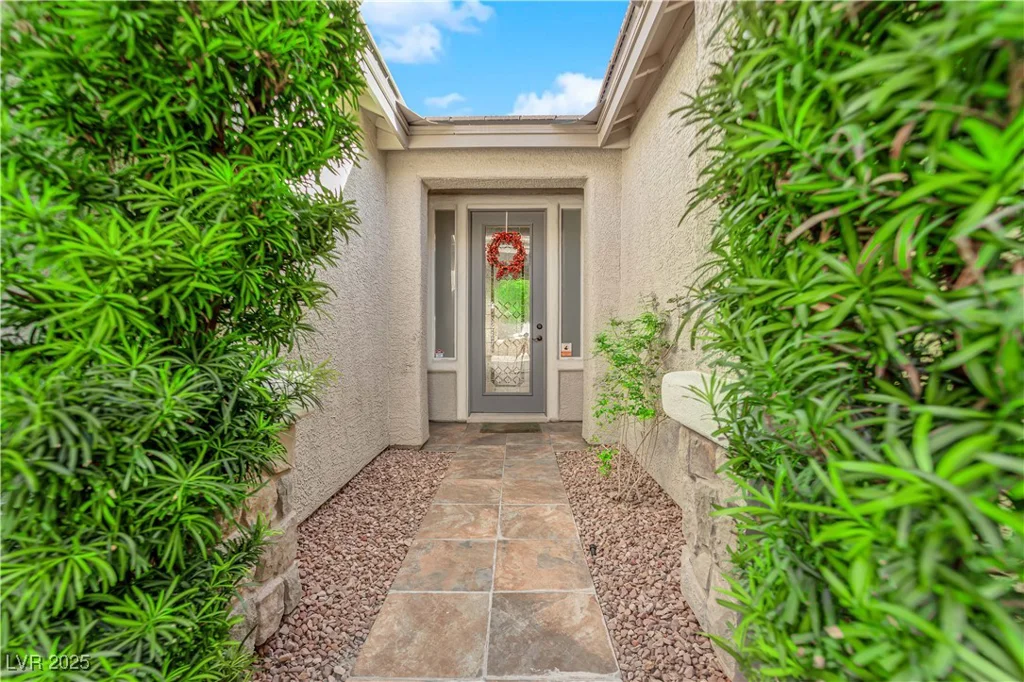 10125 James Harbin, Las Vegas, NV 89129