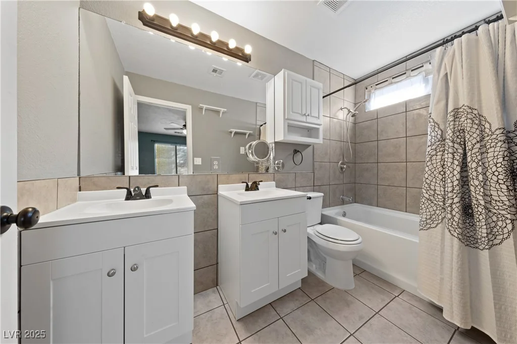 8644 Shady Pines, Las Vegas, NV 89143
