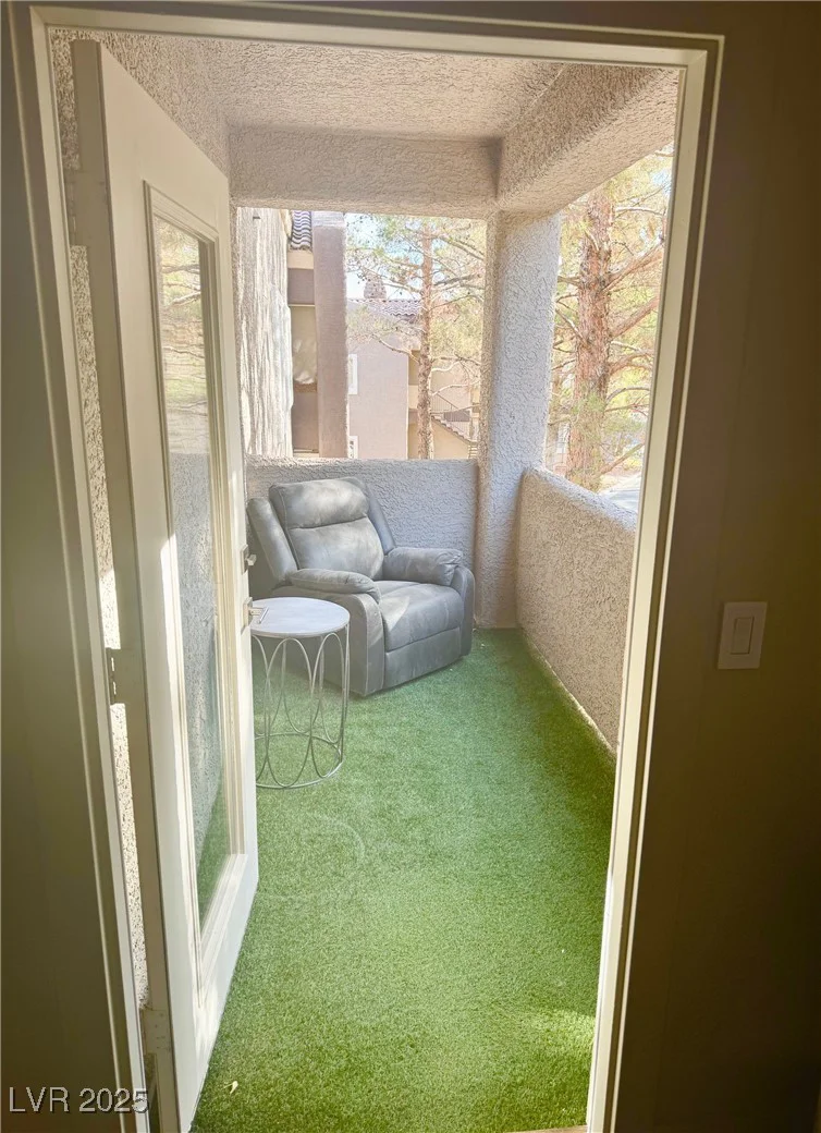5250 Rainbow, Las Vegas, NV 89118