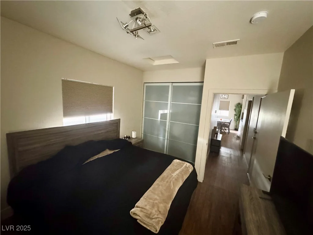 5250 Rainbow, Las Vegas, NV 89118