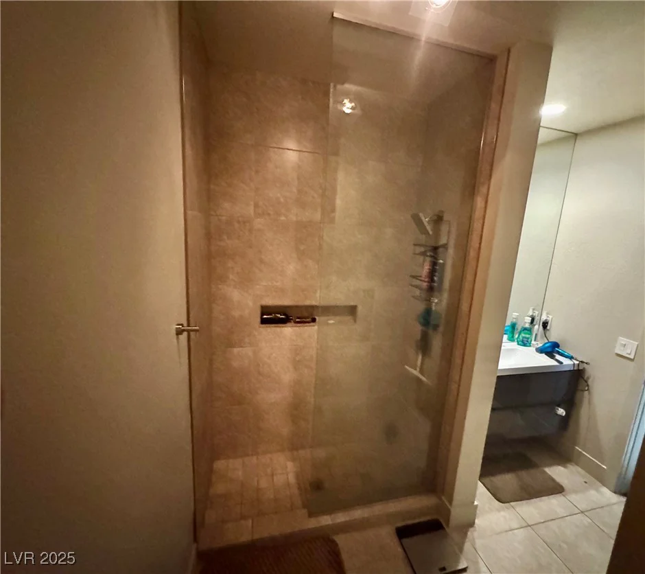 5250 Rainbow, Las Vegas, NV 89118