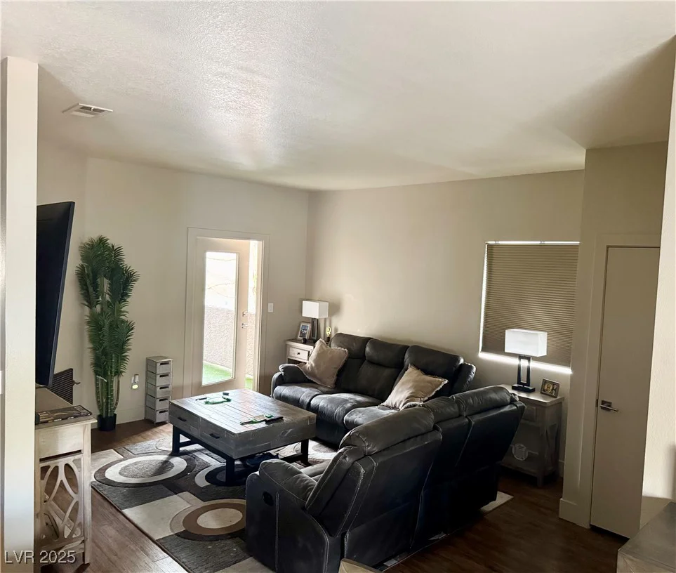 5250 Rainbow, Las Vegas, NV 89118