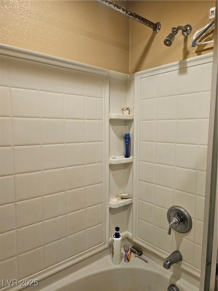 2167 Walnut, Las Vegas, NV 89115