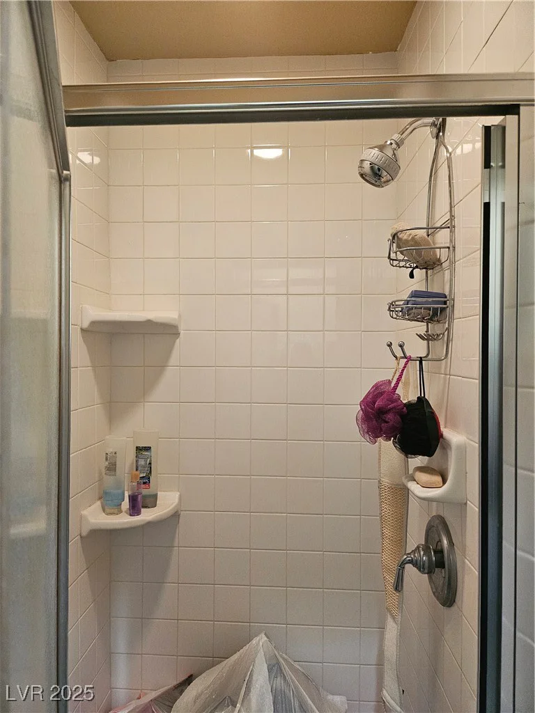 2167 Walnut, Las Vegas, NV 89115