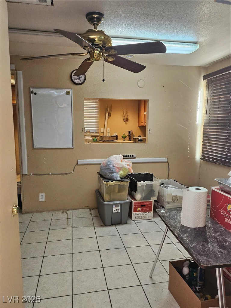 2167 Walnut, Las Vegas, NV 89115