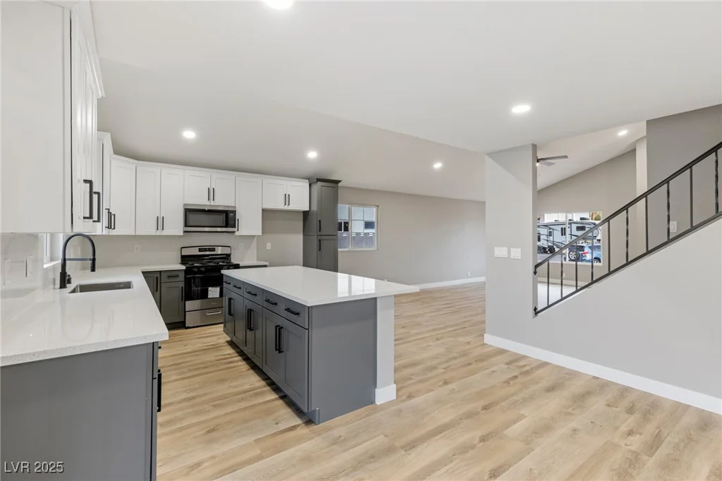 1743 Eddingham, Las Vegas, NV 89156