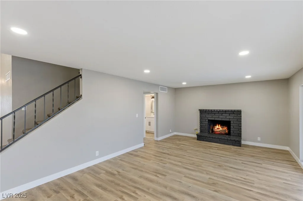 1743 Eddingham, Las Vegas, NV 89156