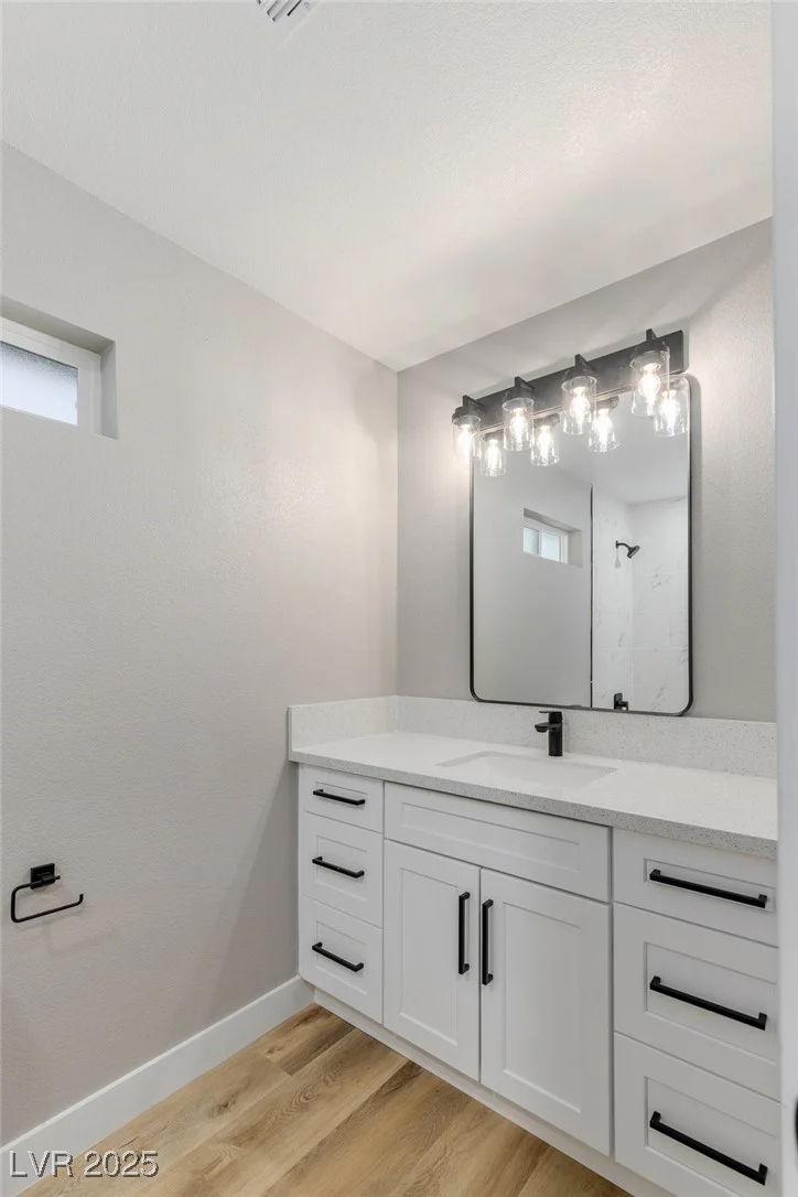 1743 Eddingham, Las Vegas, NV 89156