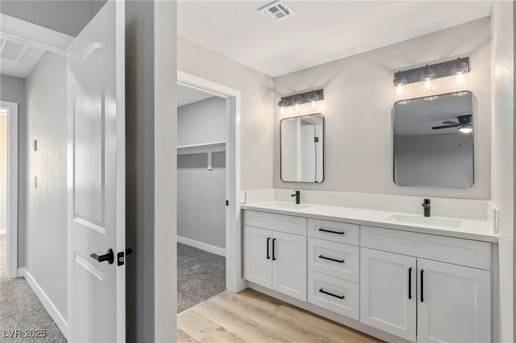 1743 Eddingham, Las Vegas, NV 89156