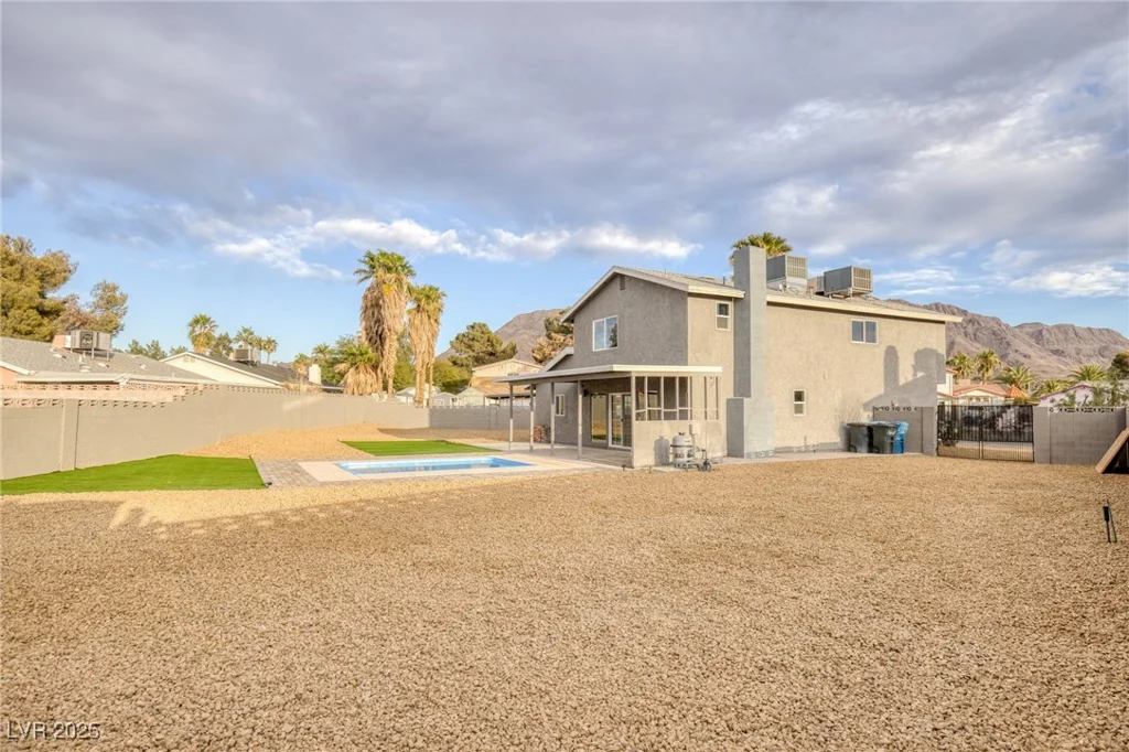 1743 Eddingham, Las Vegas, NV 89156