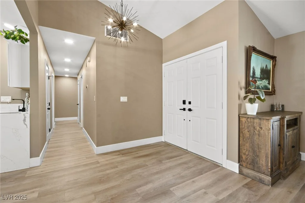 6413 Peppermill, Las Vegas, NV 89146