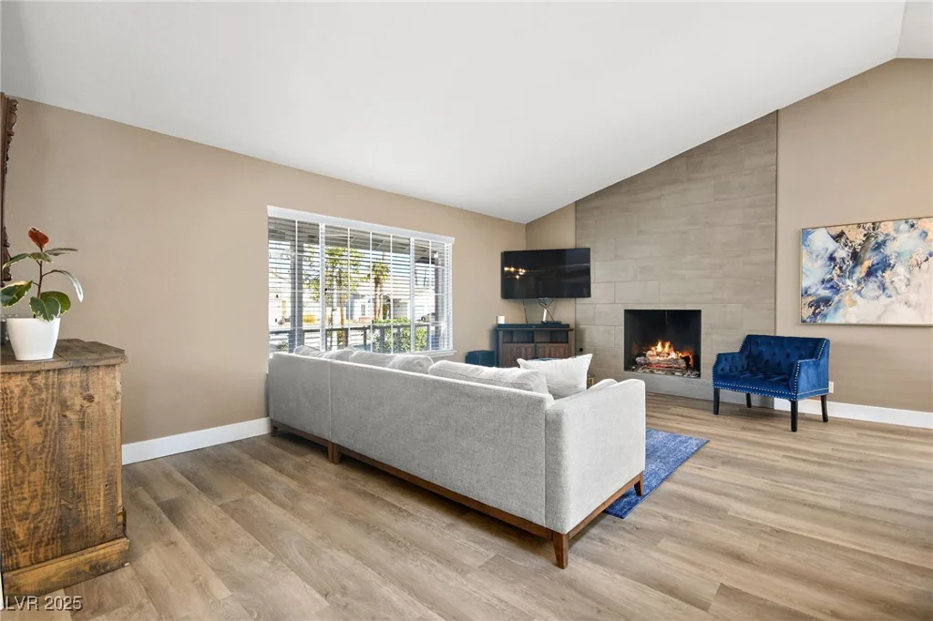 6413 Peppermill, Las Vegas, NV 89146
