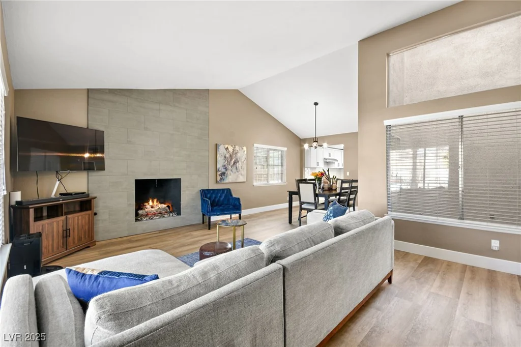 6413 Peppermill, Las Vegas, NV 89146