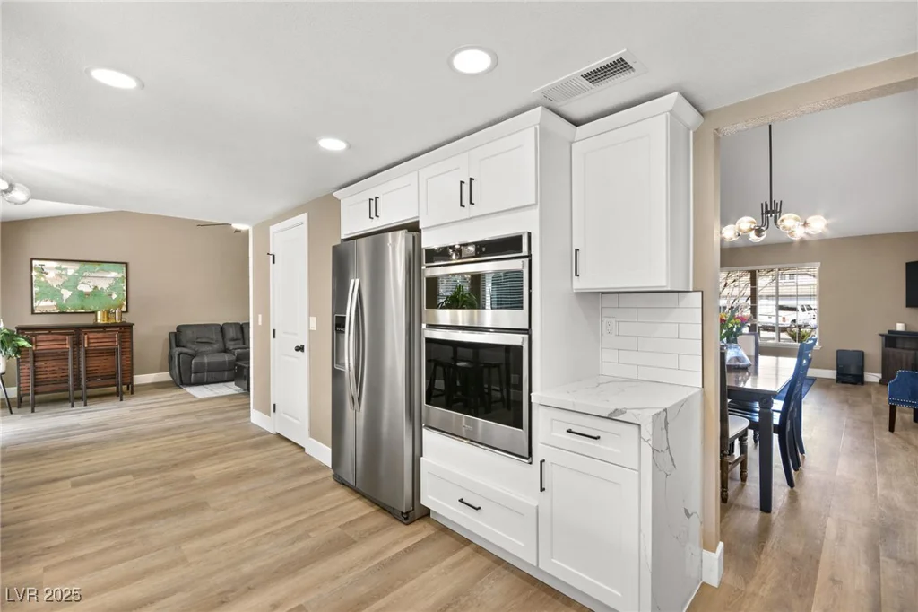 6413 Peppermill, Las Vegas, NV 89146